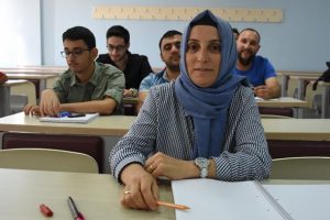 27 yıl sonra &uuml;niversite hayalini ger&ccedil;ekleştirdi