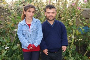Aşkları boylarından b&uuml;y&uuml;k