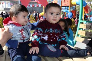 40 yıllık mahalle ilk parkına kavuştu