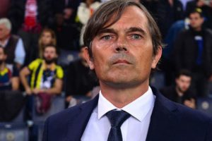 Cocu'dan Fenerbah&ccedil;e'yi &ccedil;ıldırtan hamle!
