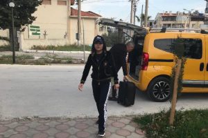 Fuhuştan g&ouml;zaltına alınan 3 kadın sınır dışı edildi