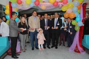 Hastanede yatan &ccedil;ocuklar yararına kermes