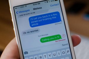 Facebook: En b&uuml;y&uuml;k rakibimiz iMessage