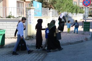 Okulda &ccedil;orba i&ccedil;en 60 &ouml;ğrencinin zehirlendiği iddiası