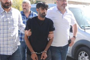 Eşini 49 yerinden bı&ccedil;aklayarak &ouml;ld&uuml;ren koca: 'Aldattım' dedi