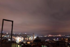 Şehitler K&ouml;pr&uuml;s&uuml; turuncuya b&uuml;r&uuml;nd&uuml;