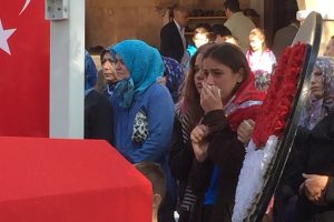 Y&uuml;zlerce Bursalı şehidini uğurladı