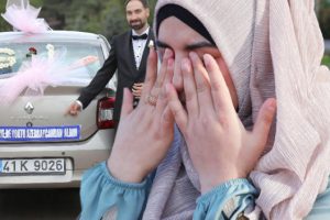 'Evlendiğim kadın 10 yıllık evli &ccedil;ıktı' demişti, o gelin ortaya &ccedil;ıktı!