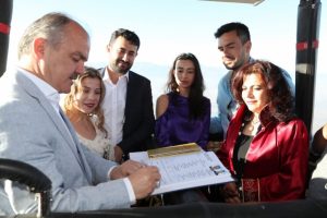 Hayatlarını g&ouml;ky&uuml;z&uuml;nde birleştirdiler