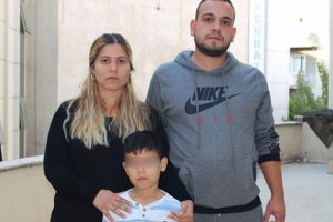Okulda skandal! 6 yaşındaki &ouml;ğrencisini d&ouml;vd&uuml;