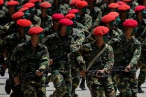 Kolombiyalı örgütten Venezuela ordusuna saldırı: 3 ölü