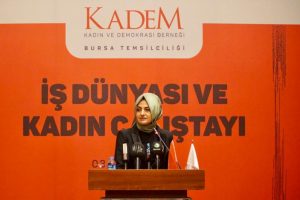 Bursa'da kadınların iş hayatındaki sorunları konuşuldu