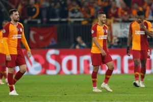 Galatasaray tur şansını mucizeye bıraktı