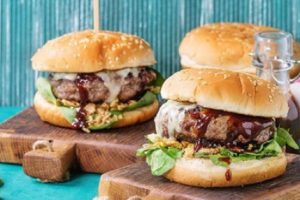 Okullarda brokolili hamburger ve ıspanaklı pizza kararı