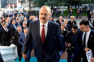 Bursa'nın yeni valisi Yakup Canbolat göreve başladı