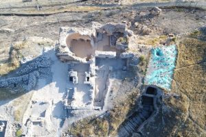 Mardin kalesinde arkeolojik kazılar sürüyor