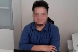 O g&ouml;revli Kuran'la alay ettiği iddiasıyla a&ccedil;ığa alındı