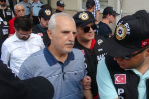 Eski İstanbul Valisi Hüseyin Avni Mutlu cezaevine konuldu