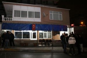 Eski muhtar kahvehanede kurşun yağdırdı!