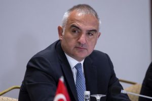Bakan Ersoy: 'Diasporamız göz ardı edilemez bir toplama ulaşacak'