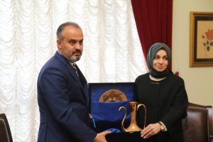 Bursa Büyükşehir Belediye Başkanı Aktaş, Usta'yı ağırladı