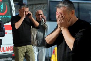 Taksi sahibi ara&ccedil; i&ccedil;inde &ouml;len kişiyi g&ouml;r&uuml;nce şok oldu