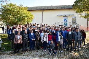Bursa İneg&ouml;l'de &ouml;ğrencilerden &ouml;rnek davranış