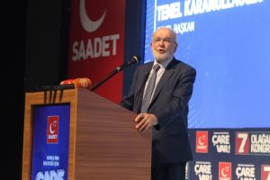 Karamollaoğlu, Bursa'da partisinin 7. Olağan Kongresinde konuştu