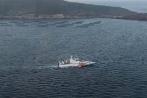 Ka&ccedil;ak g&ouml;&ccedil;menleri taşıyan tekne battı