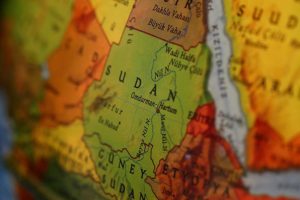 Sudan 'kara listeden' &ccedil;ıkarılmayı bekliyor