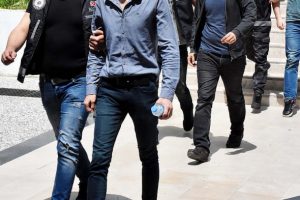 FET&Ouml;'n&uuml;n TSK yapılanmasına soruşturma: 24 askeri personele g&ouml;zaltı kararı