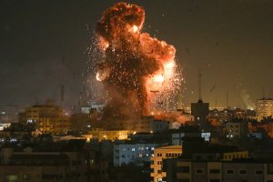 İsrail saldırıları geride b&uuml;y&uuml;k bir yıkım bıraktı