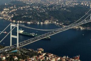 K&ouml;pr&uuml;de zincirleme kaza!