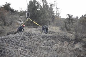 Dağ kafes i&ccedil;ine alınıyor