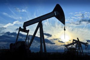 Brent petrol&uuml;n varil fiyatı 65,18 dolardan işlem g&ouml;r&uuml;yor