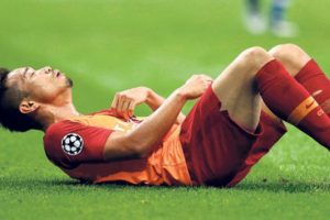 Nagatomo i&ccedil;in son karar g&ouml;ğ&uuml;s cerrahisinde!