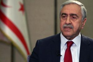 KKTC Cumhurbaşkanı Mustafa Akıncı tebrikleri kabul etti