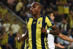 Andre Ayew, kariyerini Fenerbah&ccedil;e'de s&uuml;rd&uuml;rmek istiyor