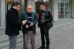 Yaşlı adam dolandırılmaktan son anda kurtuldu