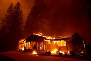 California'daki yangınlarda bilan&ccedil;o ağırlaşıyor