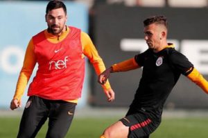 Galatasaray'da Sinan G&uuml;m&uuml;ş sakatlandı