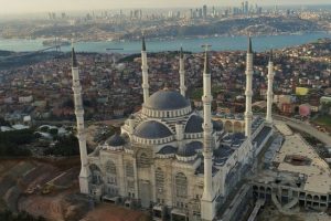 &Ccedil;amlıca Kulesi'nin a&ccedil;ılış tarihi belli oldu