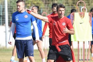 Antalyaspor'da hazırlıklar s&uuml;r&uuml;yor