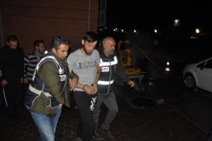 Bursa'da sabah babayı, akşam oğlunu vuran 2 kişi adliyeye sevk edildi