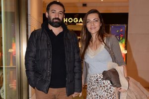Burcu Kara-Fırat Parlak'ın el ele alışveriş keyfi