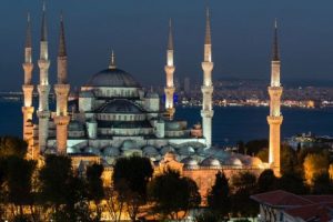 Mevlid Kandili ne zaman? Mevlit Kandili mesajları