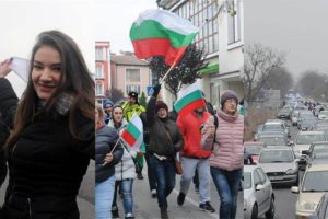 Bulgarlar, h&uuml;k&uuml;metin istifası i&ccedil;in protestolar d&uuml;zenlendi