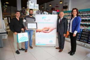Bursa'da can dostlar i&ccedil;in 2 ton mama toplandı