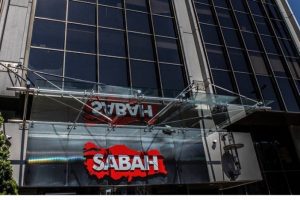 Sabah Okur Temsilcisi Altay'dan muhabirlere tepki: Katip &ouml;ks&uuml;rse haber yapacaklar
