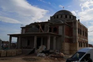 Bursa'da cami inşaatından spiral makinesini &ccedil;aldılar